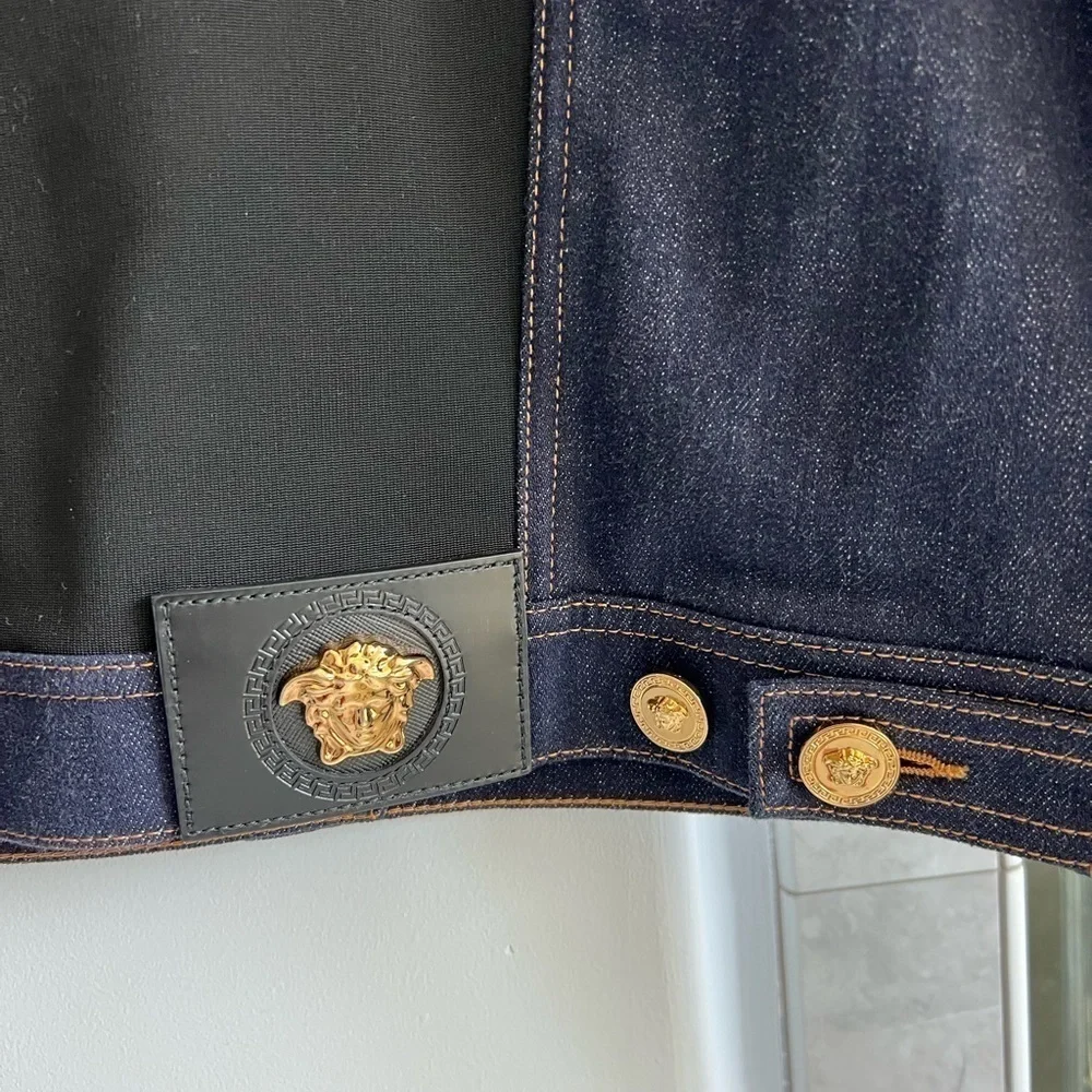 Versace paneled contrast-stitch denim jacket - Picture 9 of 15